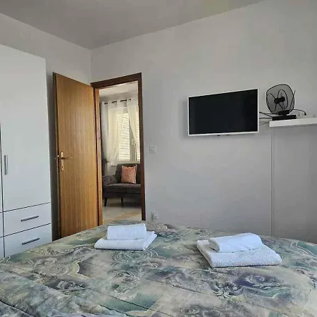 Beachfront In 54779 דירה נובי ווינודולסקי
