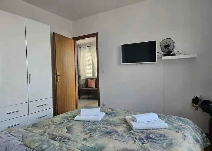 Beachfront In 54779 Apartment Novi Vinodolski