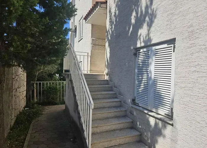 Beachfront In 54779 Apartment