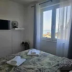 Beachfront In 54779 Apartamento *