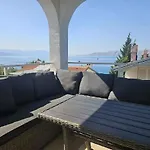 Beachfront In 54779 Apartamento