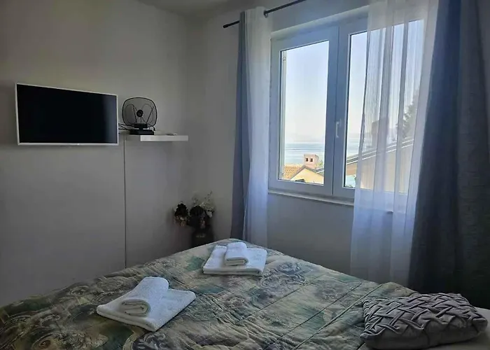 Beachfront In 54779 아파트 *